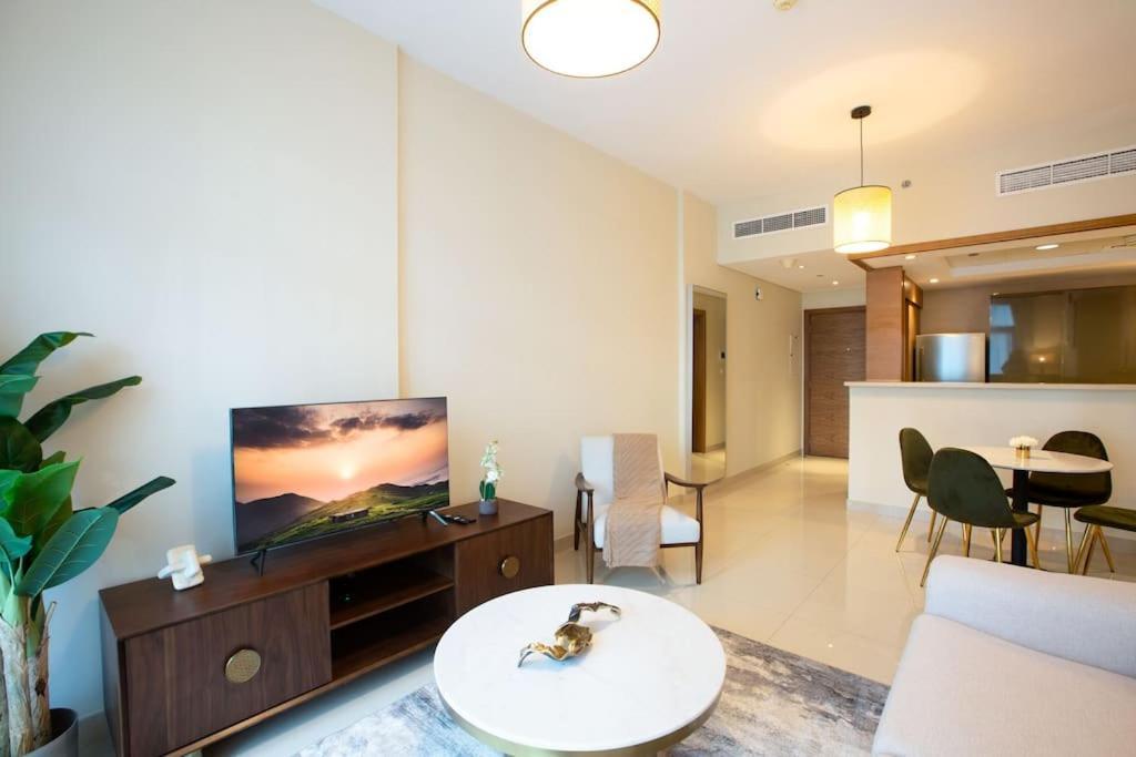 Lux 1Br 2 Min To Burj Khalifa Apartment Dubai Ngoại thất bức ảnh